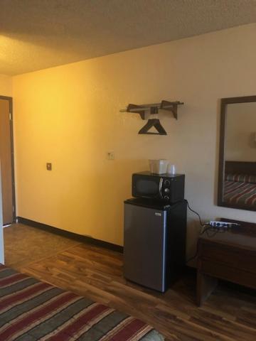 Luxury Inn Cheyenne Bagian luar foto